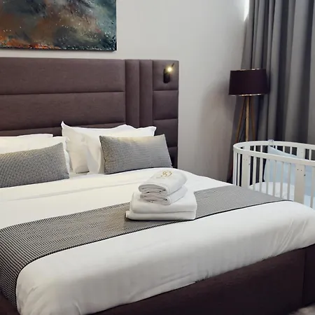 Dirista Hotel *